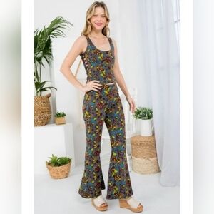 Mushroom Flared Katmandu Multicolor Print Pants - SIZE M/L